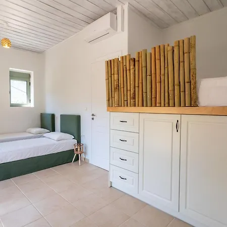 Stone House Nanita *