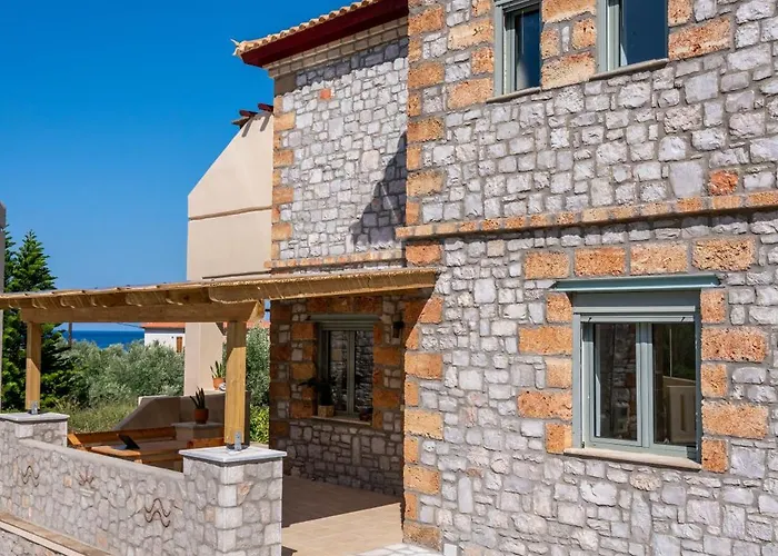 Stone House Nanita Poúlithra